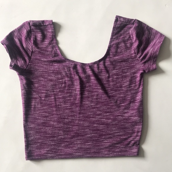 Crop tops - Picture 2 of 3